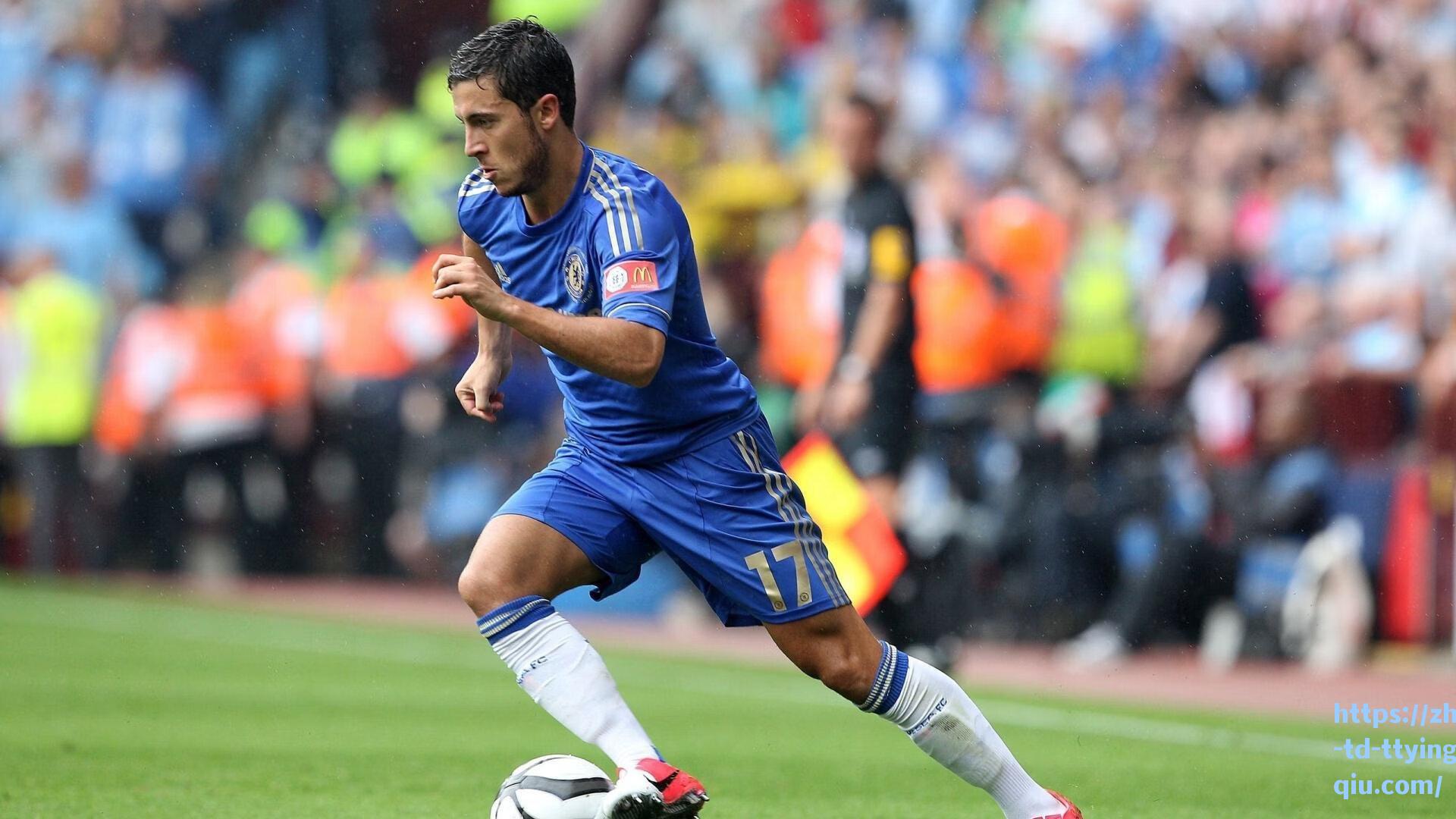 克洛泽一家漫步柏林，足球传奇的城市生活与温情时光