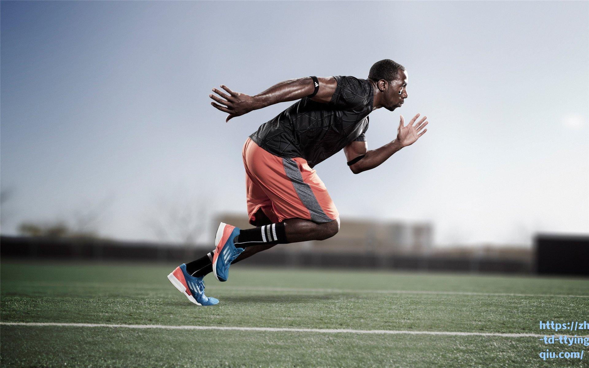 英超焦点战，红魔主场燃复仇火焰，3比1力擒樱桃军巩固欧冠席位